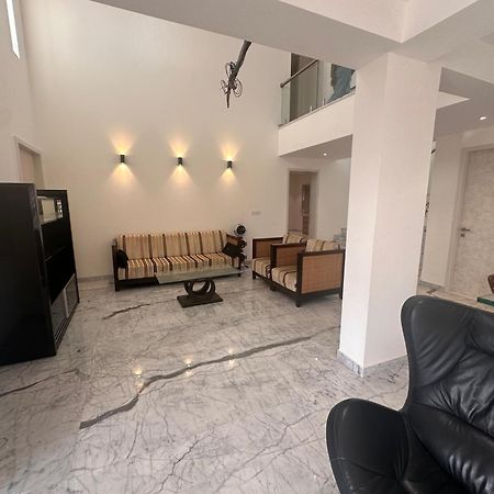 Mizzle Exotica Lonavala Apartamento Exterior foto