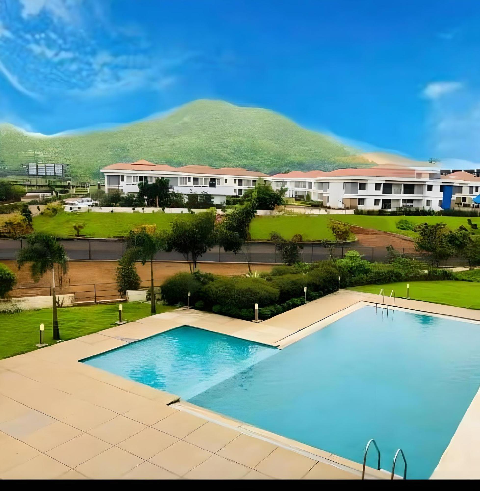Mizzle Exotica Lonavala Apartamento Exterior foto