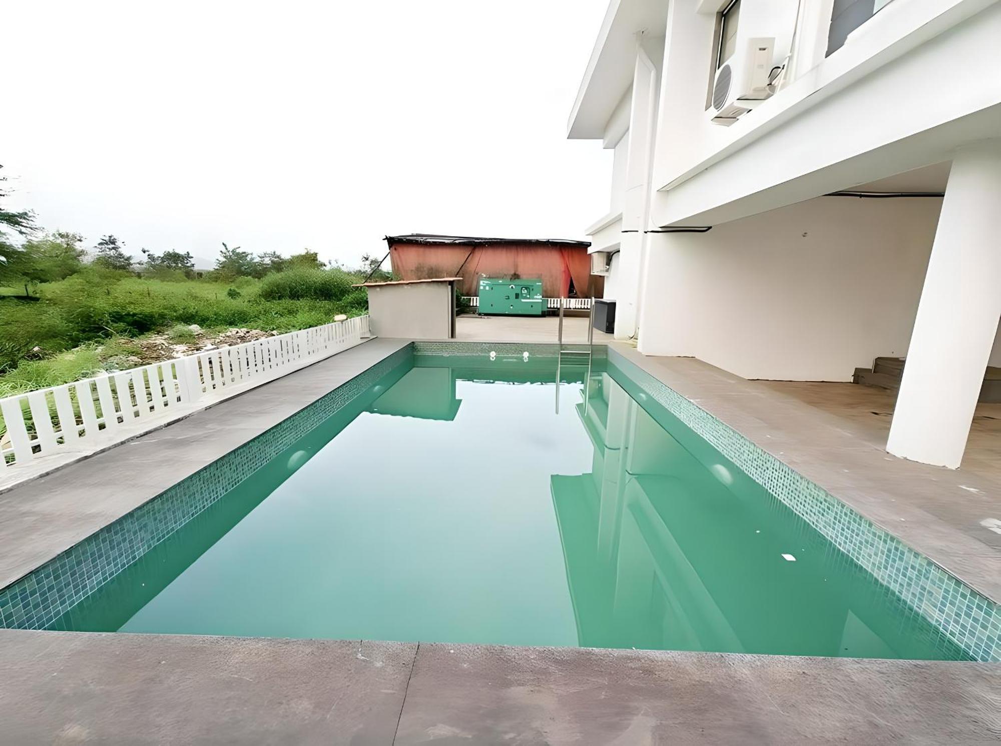 Mizzle Exotica Lonavala Apartamento Exterior foto