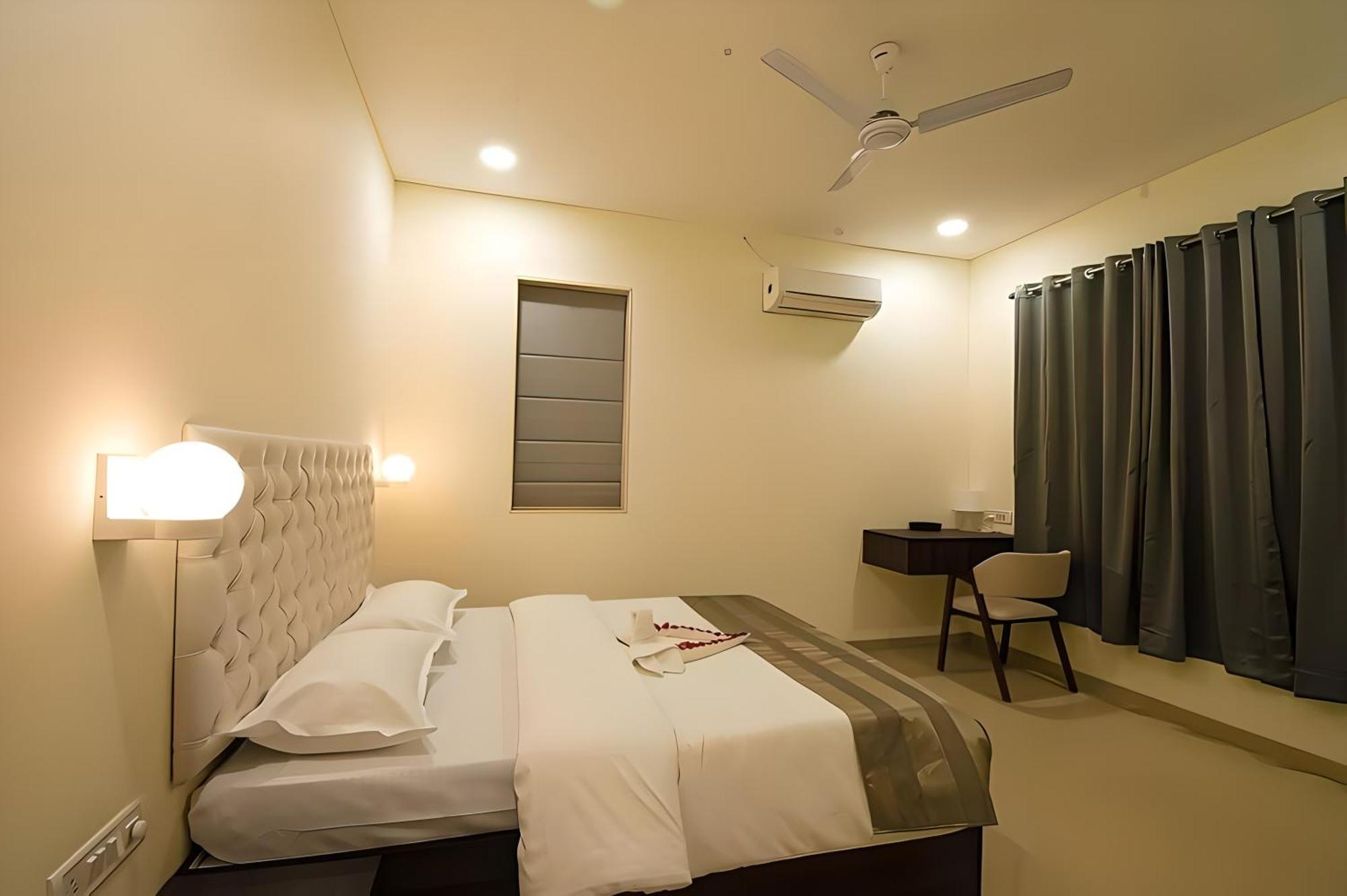 Mizzle Exotica Lonavala Apartamento Exterior foto