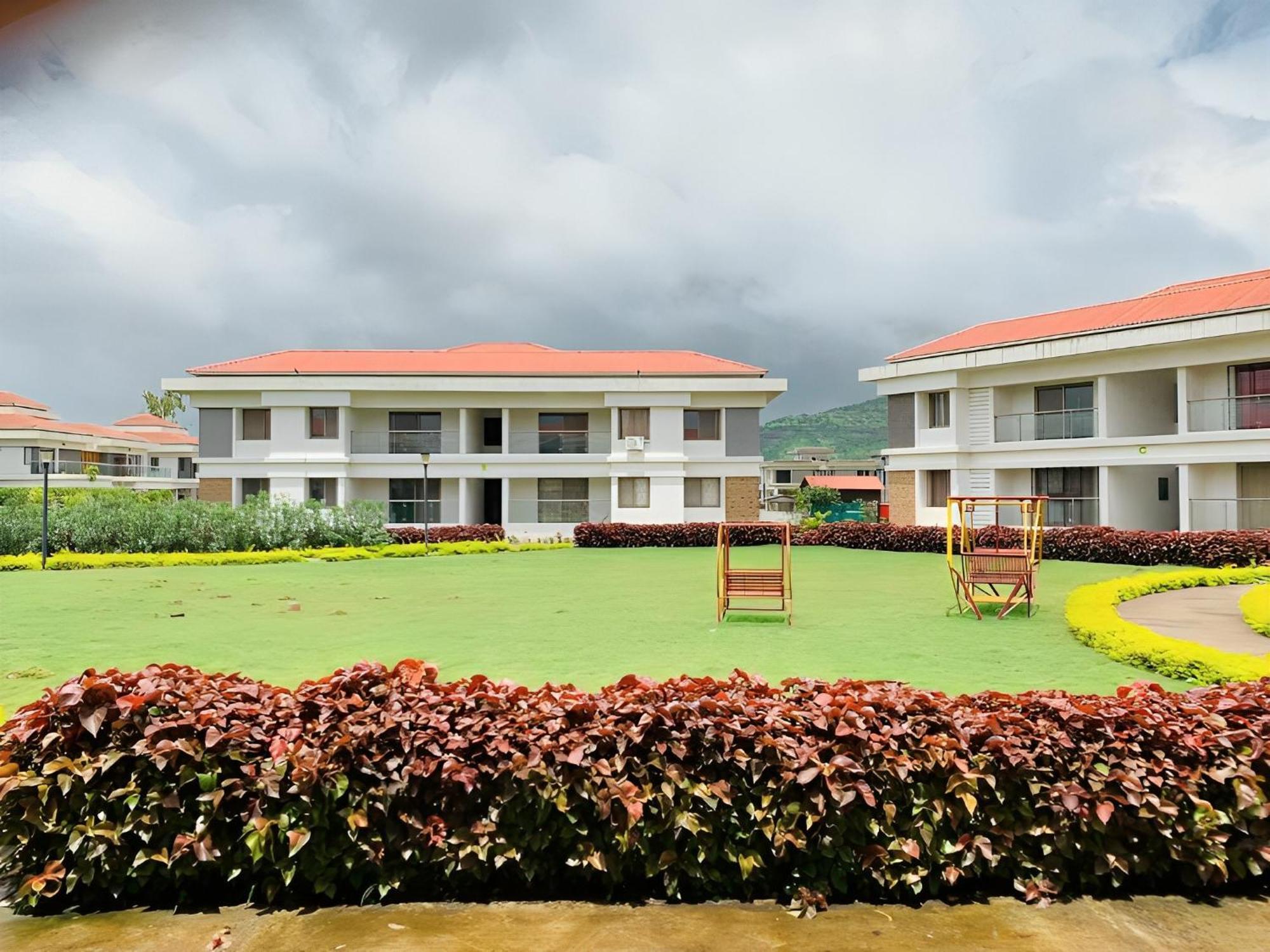 Mizzle Exotica Lonavala Apartamento Exterior foto