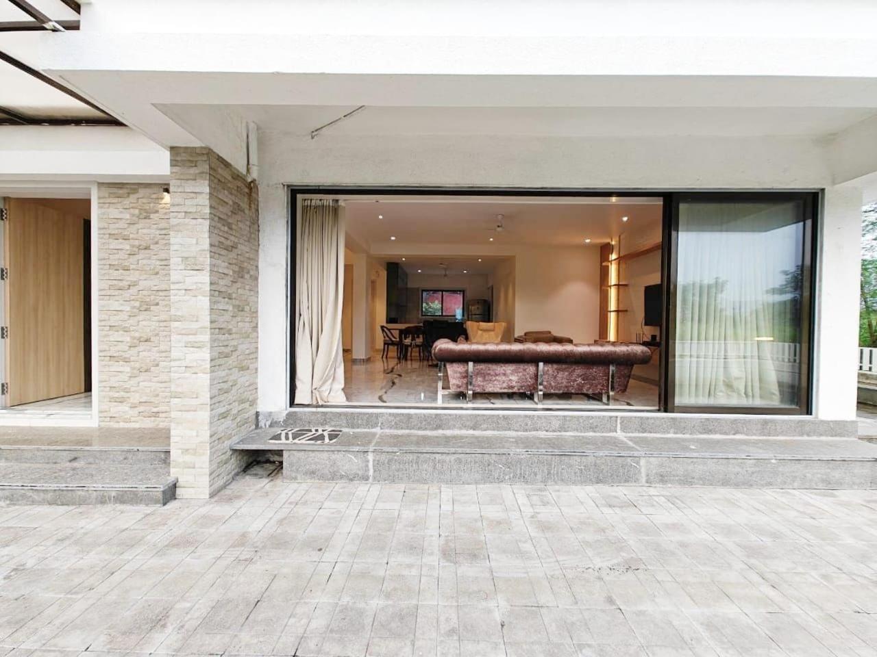 Mizzle Exotica Lonavala Apartamento Exterior foto