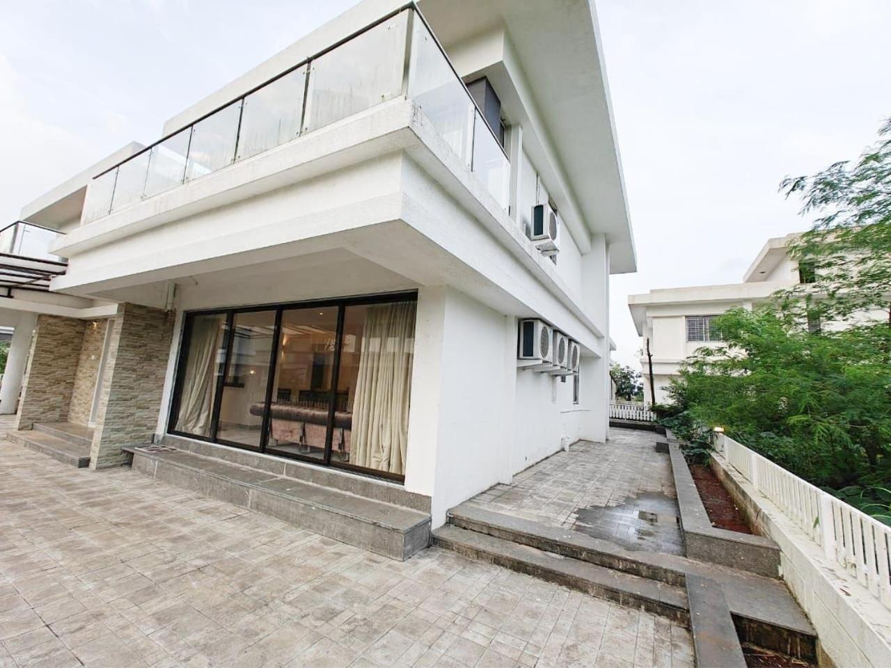 Mizzle Exotica Lonavala Apartamento Exterior foto